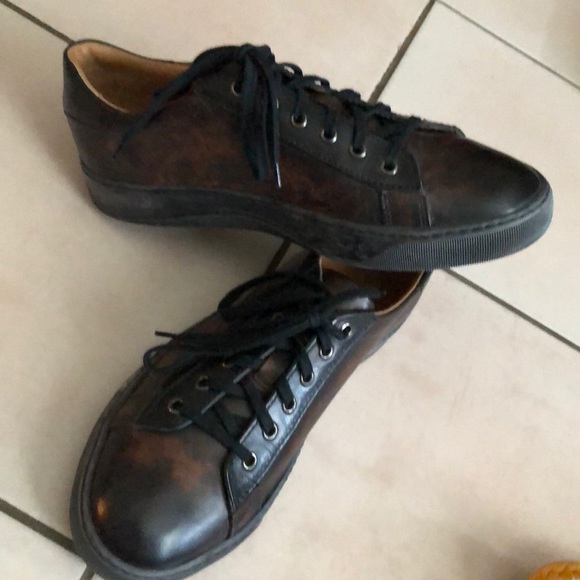 Santoni Apache sneaker size 9D